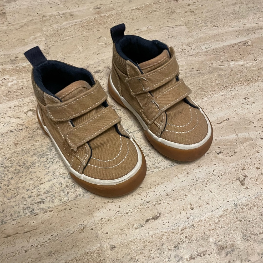 Old Navy Toddler Tan Velcro Sneakers
